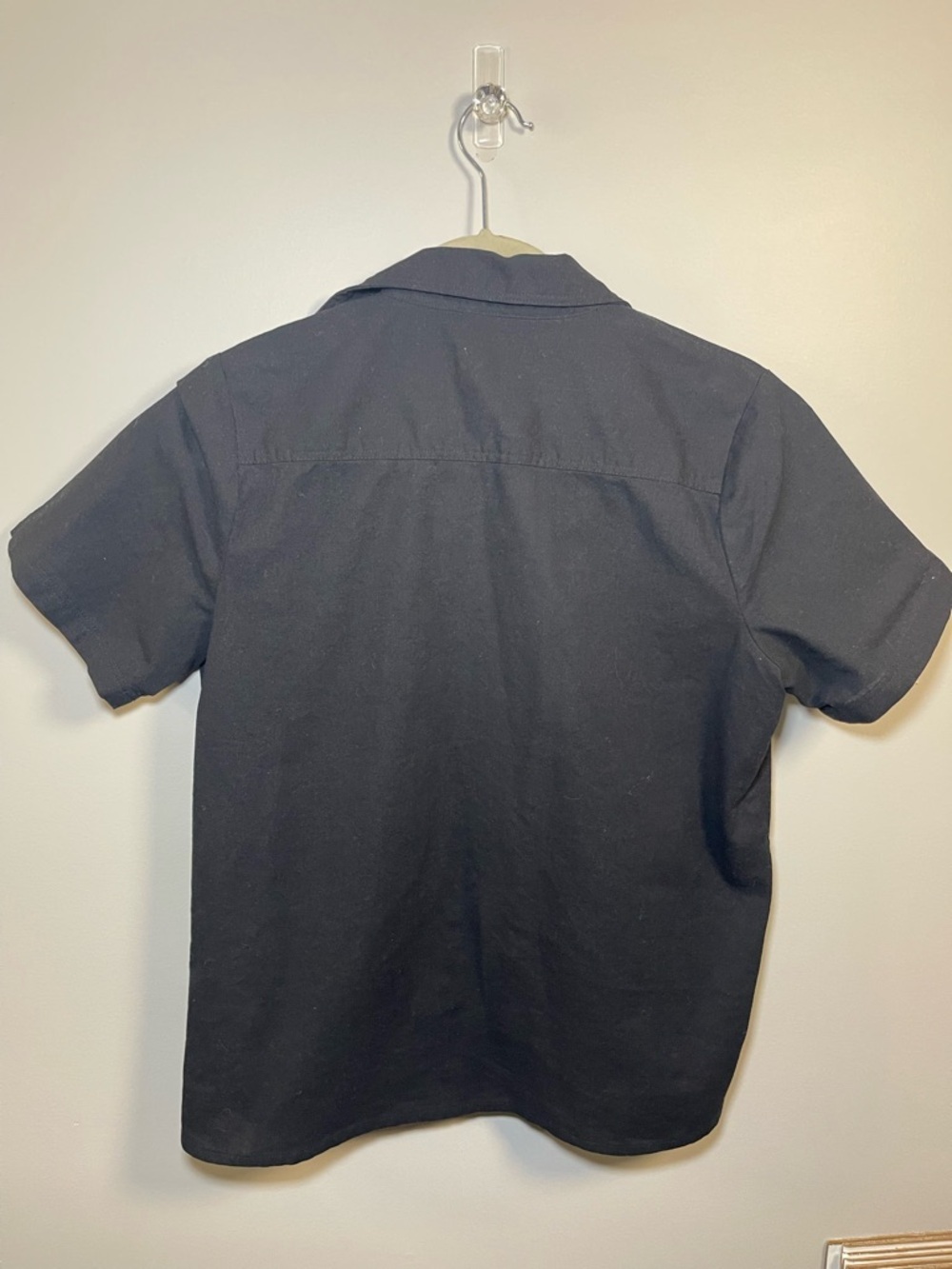 Hannah Canvas Black Short-Sleeve Button-Down 100% Linen Shirt, Classic Collar — image 5 of 5